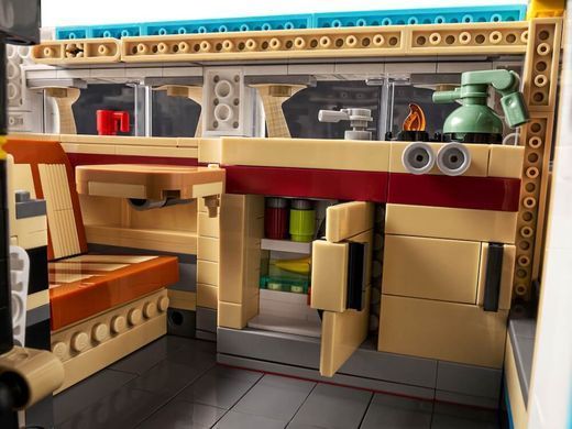 LEGO ICONS Фургон Volkswagen T2 Camper 2207 деталей (10279) &ndash; фото товара LEGO из категории LEGO Icons. Оригинал, доставка по Украине