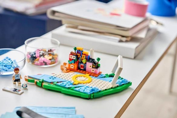 LEGO Editions Football Лионель Месси &ndash; лучшие моменты футбольных матчей (43011) &ndash; фото товара LEGO из категории LEGO Editions. Оригинал, доставка по Украине