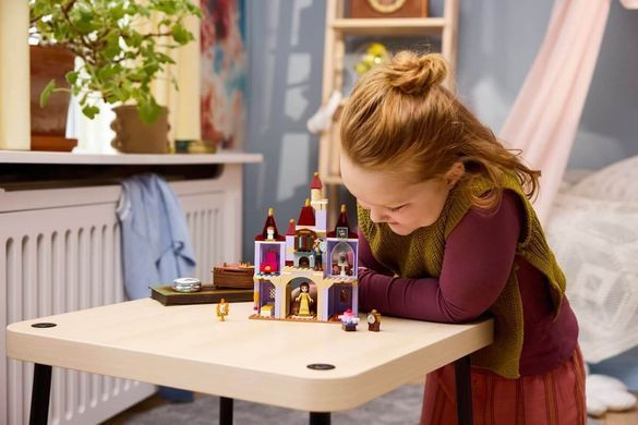 LEGO Disney Зачарований замок Красуні і Чудовиська (43289) &ndash; фото товару LEGO з категорії LEGO Disney. Оригінал, доставка по Україні