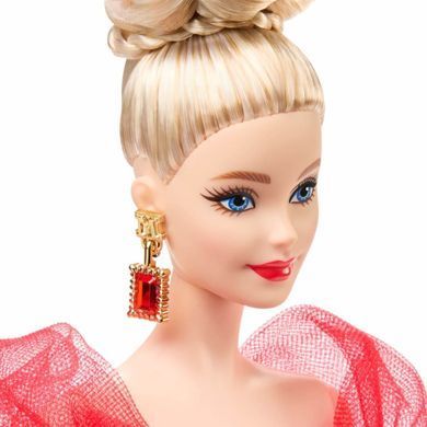 Коллекционная кукла Barbie Signature Ruby Red 80-я годовщина Блондинка (JBJ17) &ndash; фото товара Barbie Collector  из категории Коллекционные куклы Барби - Barbie Collector. Оригинал, доставка по Украине