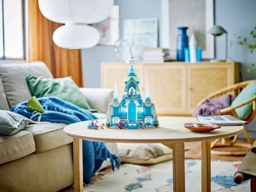 LEGO Disney Frozen Крижаний палац Ельзи 630 деталей (43244) &ndash; фото товару LEGO з категорії LEGO Disney Princess. Оригінал, доставка по Україні