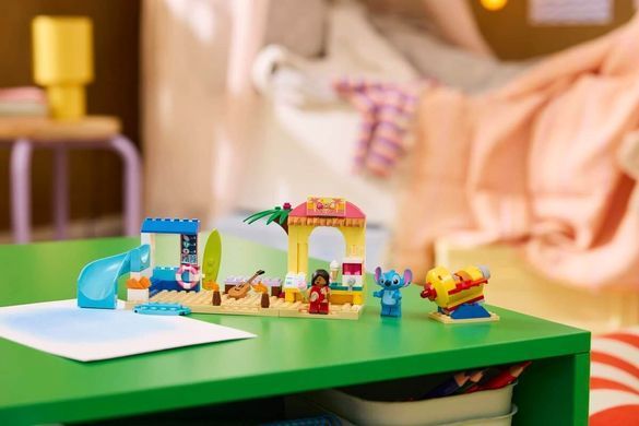 LEGO Disney Веселощі на пляжі з Ліло і Стічем (43280) &ndash; фото товару LEGO з категорії LEGO Disney. Оригінал, доставка по Україні