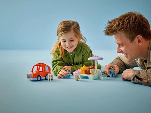 LEGO DUPLO Bluey Подорож із морозивом із Блуї 22 деталі (10458) &ndash; фото товару LEGO з категорії LEGO Bluey. Оригінал, доставка по Україні