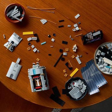 LEGO Icons Космічний телескоп &laquo;Габбл&raquo; (11382) &ndash; фото товару LEGO з категорії LEGO Icons. Оригінал, доставка по Україні