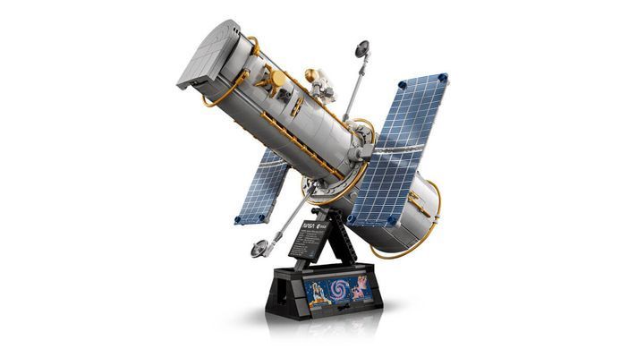 LEGO Icons Космічний телескоп &laquo;Габбл&raquo; (11382) &ndash; фото товару LEGO з категорії LEGO Icons. Оригінал, доставка по Україні