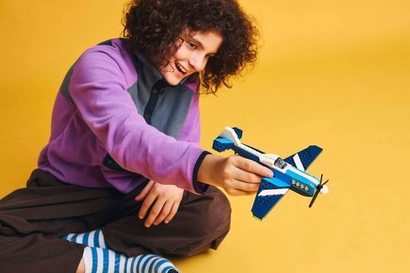 LEGO Creator Авиация: спортивный самолет (31160) &ndash; фото товара LEGO из категории LEGO Creator 3-in-1. Оригинал, доставка по Украине