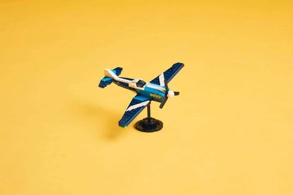 LEGO Creator Авиация: спортивный самолет (31160) &ndash; фото товара LEGO из категории LEGO Creator 3-in-1. Оригинал, доставка по Украине