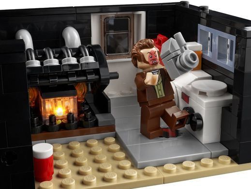 Конструктор LEGO Ideas Один дома 3955 деталей (21330) &ndash; фото товара LEGO из категории LEGO Ideas. Оригинал, доставка по Украине