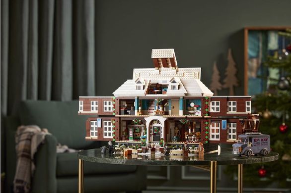 Конструктор LEGO Ideas Один дома 3955 деталей (21330) &ndash; фото товара LEGO из категории LEGO Ideas. Оригинал, доставка по Украине