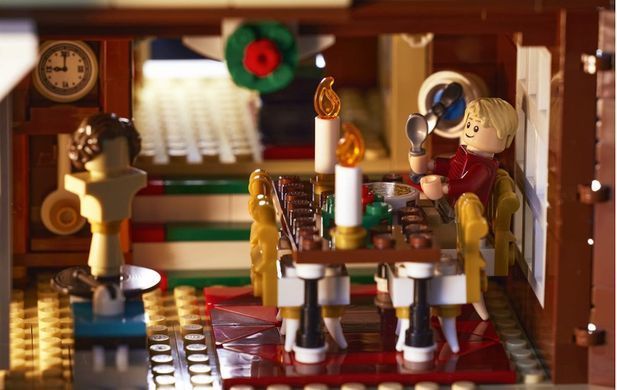 Конструктор LEGO Ideas Один дома 3955 деталей (21330) &ndash; фото товара LEGO из категории LEGO Ideas. Оригинал, доставка по Украине