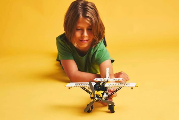 LEGO Technic Буш-літак 333 деталі (42198) &ndash; фото товару LEGO з категорії LEGO Technic. Оригінал, доставка по Україні