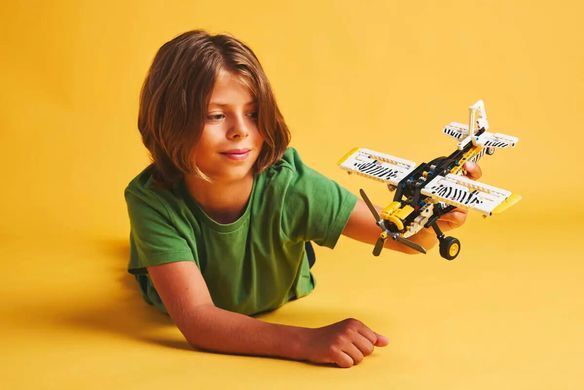 LEGO Technic Буш-літак 333 деталі (42198) &ndash; фото товару LEGO з категорії LEGO Technic. Оригінал, доставка по Україні