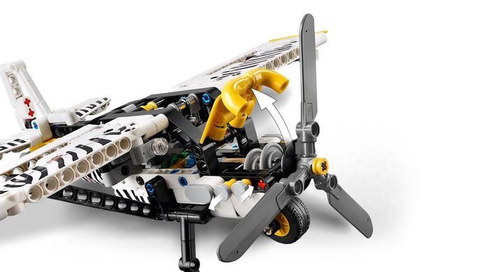 LEGO Technic Буш-літак 333 деталі (42198) &ndash; фото товару LEGO з категорії LEGO Technic. Оригінал, доставка по Україні