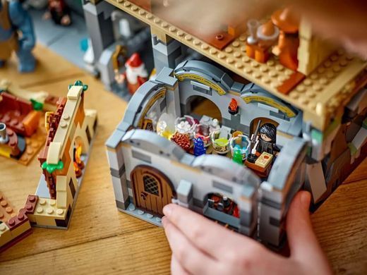 LEGO Harry Potter Замок Хогвартс: Большой зал 1732 деталей (76435) &ndash; фото товара LEGO из категории  LEGO Harry Potter. Оригинал, доставка по Украине