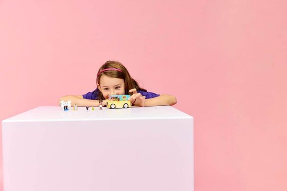 LEGO Friends Фургон с аксессуарами для питомцев (42678) &ndash; фото товара LEGO из категории LEGO Friends. Оригинал, доставка по Украине