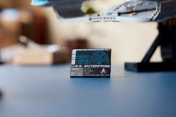 LEGO ICONS Star Trek: U.S.S. Enterprise NCC-1701-D&trade; 3600 деталей (10356) &ndash; фото товара LEGO из категории LEGO Icons. Оригинал, доставка по Украине