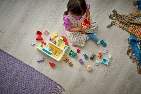 LEGO DUPLO Сімейний будинок (10467) &ndash; фото товару LEGO з категорії LEGO DUPLO. Оригінал, доставка по Україні