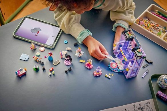 LEGO Friends Модный показ в Хартлейк-Сити (42685) &ndash; фото товара LEGO из категории LEGO Friends. Оригинал, доставка по Украине