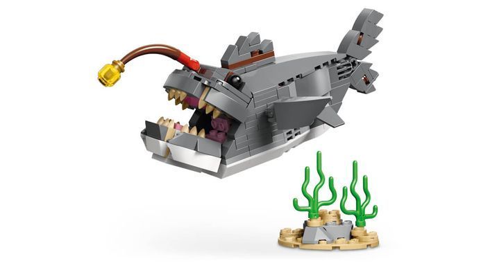 LEGO Creator Свирепая акула со сундуком сокровищ 379 деталей (31381) &ndash; фото товара LEGO из категории LEGO Creator 3-in-1. Оригинал, доставка по Украине