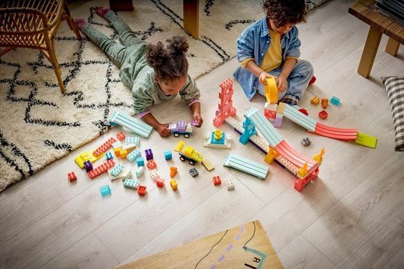 LEGO DUPLO 3 в 1 Цікаві гірки та трампліни з автомобілями (10478) &ndash; фото товару LEGO з категорії LEGO DUPLO. Оригінал, доставка по Україні