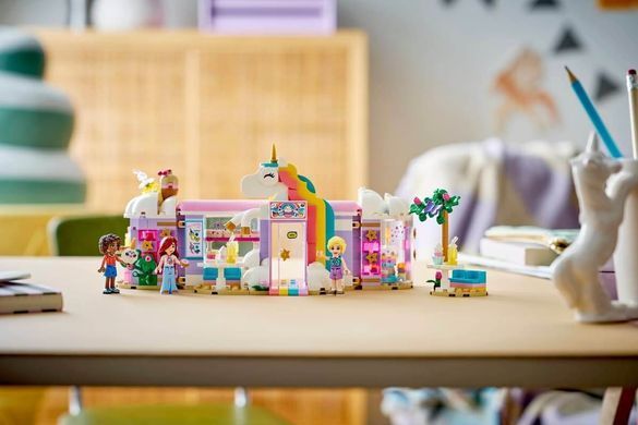 LEGO&reg; 42684 Friends Unicorn Dream Caf&eacute;