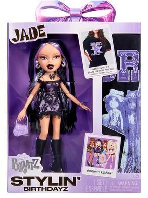 Лялька Братц Джейд зі стильною футболкою &mdash; Bratz Stylin&rsquo; Birthdayz Jade (596035) &ndash; фото товару Bratz з категорії Ляльки Bratz. Оригінал, доставка по Україні