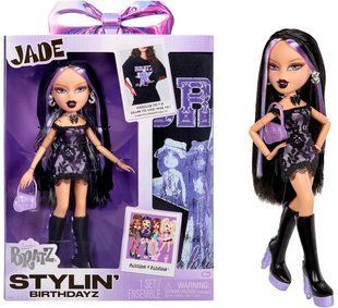 Лялька Братц Джейд зі стильною футболкою &mdash; Bratz Stylin&rsquo; Birthdayz Jade (596035) &ndash; фото товару Bratz з категорії Ляльки Bratz. Оригінал, доставка по Україні
