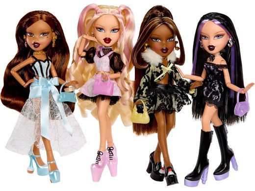 Лялька Братц Джейд зі стильною футболкою &mdash; Bratz Stylin&rsquo; Birthdayz Jade (596035) &ndash; фото товару Bratz з категорії Ляльки Bratz. Оригінал, доставка по Україні