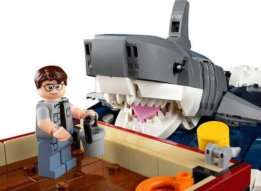 LEGO Ideas Щелепи 1497 деталі (21350) — купити оригінальний товар