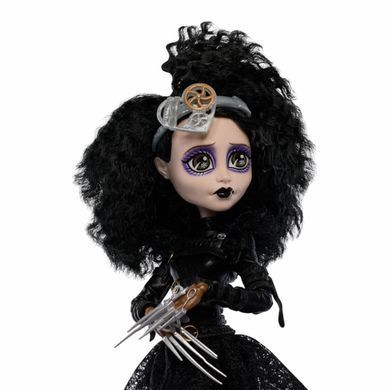Колекційна лялька Monster High Skullector &mdash; Едвард Руки-ножиці (JDR70) &ndash; фото товару Monster High з категорії Ляльки Monster High (Монстер Хай). Оригінал, доставка по Україні