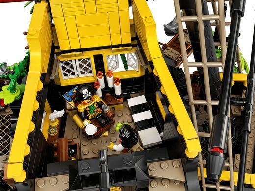 LEGO Ideas Пираты Залива Барракуды (21322) &ndash; фото товара LEGO из категории LEGO Ideas. Оригинал, доставка по Украине