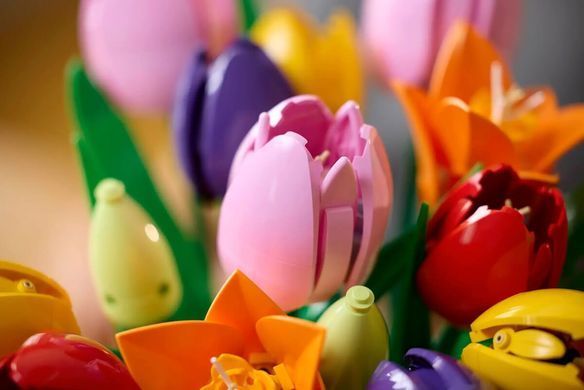 LEGO Botanicals Букет тюльпанів 576 деталей (11501) &ndash; фото товару LEGO з категорії LEGO Botanicals. Оригінал, доставка по Україні