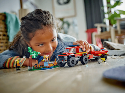 LEGO City Пожежний позашляховик з рятувальним човном 301 деталь (60412) &ndash; фото товару LEGO з категорії LEGO City. Оригінал, доставка по Україні