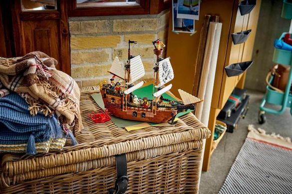 LEGO&reg; Creator 31387 Iconic Pirate Ship