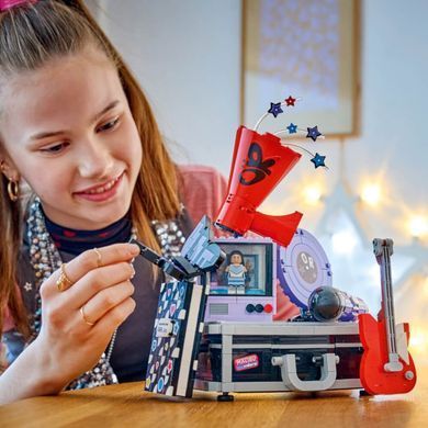 LEGO Editions Music Секретное хранилище Оливии Родриго (43030) &ndash; фото товара LEGO из категории LEGO Editions. Оригинал, доставка по Украине
