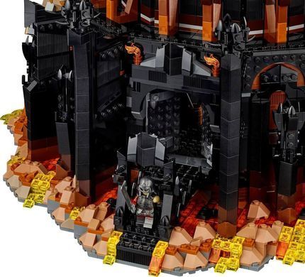 LEGO Icons Володар перснів Барад-Дур 5471 деталей (10333) &ndash; фото товару LEGO з категорії LEGO Icons. Оригінал, доставка по Україні