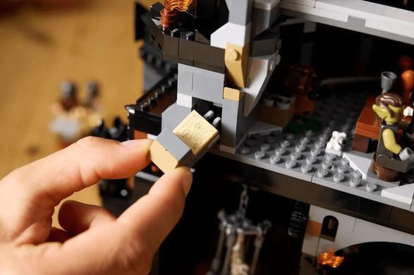 LEGO Icons Володар перснів Барад-Дур 5471 деталей (10333) &ndash; фото товару LEGO з категорії LEGO Icons. Оригінал, доставка по Україні