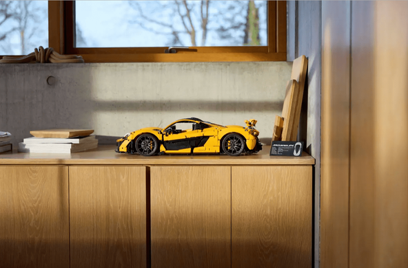 LEGO Technic McLaren P1 3893 деталей (42172) купити