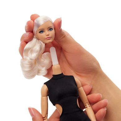 Коллекционная кукла Barbie Basics №2 Пепельный блонд Mattel (JBH71) &ndash; фото товара Barbie Collector  из категории Коллекционные куклы Барби - Barbie Collector. Оригинал, доставка по Украине