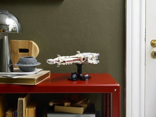 LEGO Star Wars Тантів IV 654 деталі (75376) &ndash; фото товару LEGO з категорії LEGO Star Wars. Оригінал, доставка по Україні