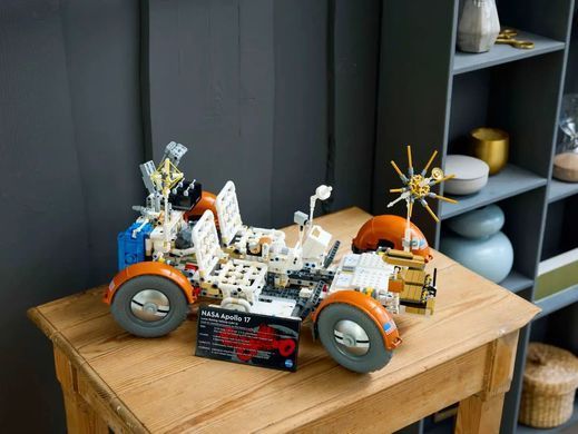 LEGO Technic Місячний автомобіль NASA Apollo 1913 деталей (42182) &ndash; фото товару LEGO з категорії LEGO Technic. Оригінал, доставка по Україні