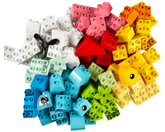 Конструктор LEGO DUPLO Classic Коробка-сердце 80 деталей (10909) купить