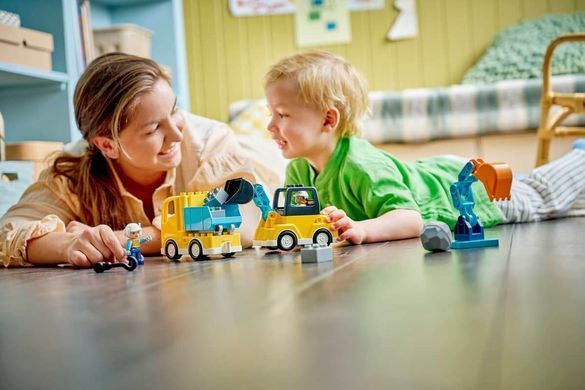 LEGO&reg; 10475 DUPLO&reg; Town 3-in-1 Construction Vehicles