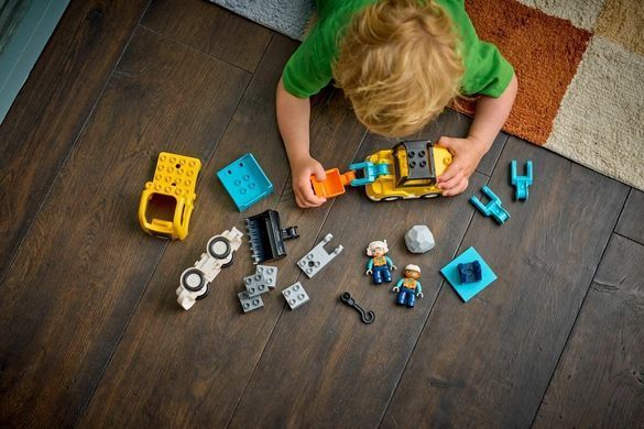 LEGO&reg; 10475 DUPLO&reg; Town 3-in-1 Construction Vehicles