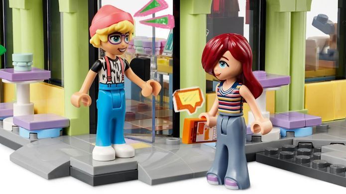 LEGO Friends Кав'ярня Хартлейк-Сіті 426 деталей (42618) &ndash; фото товару LEGO з категорії LEGO Friends. Оригінал, доставка по Україні