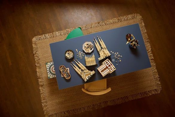 LEGO Architecture Саґрада Фамілія (21065) &ndash; фото товару LEGO з категорії LEGO Architecture. Оригінал, доставка по Україні