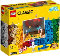 Конструктор LEGO Classic Кубики и свет 441 деталь (11009)