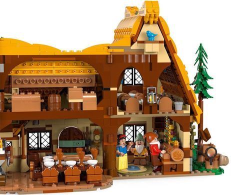 LEGO Disney Princess Будиночок Білосніжки й сімох гномів 2228 деталей (43242) &ndash; фото товару LEGO з категорії LEGO Disney. Оригінал, доставка по Україні