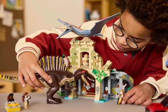 LEGO Jurassic World Повітряна місія зі спинозавром і кетцалькоатлем 984 деталей (76976) &ndash; фото товару LEGO з категорії LEGO Jurassic World. Оригінал, доставка по Україні