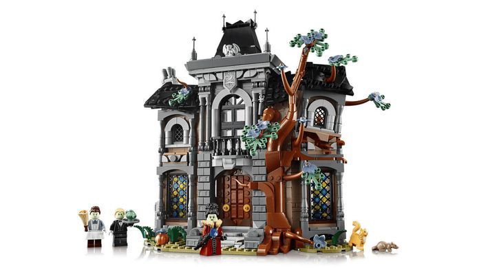 LEGO Icons Маєток пані мера (11383) &ndash; фото товару LEGO з категорії LEGO Icons. Оригінал, доставка по Україні